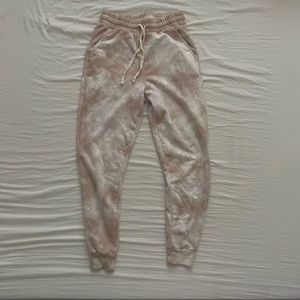 Tie dye beige/white joggers